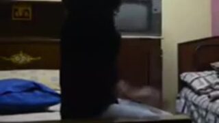 حلفة علي لبوة بحسم بلدي مولعه نار واللبوه هايجة فشخ وكلامها يهيج نيك